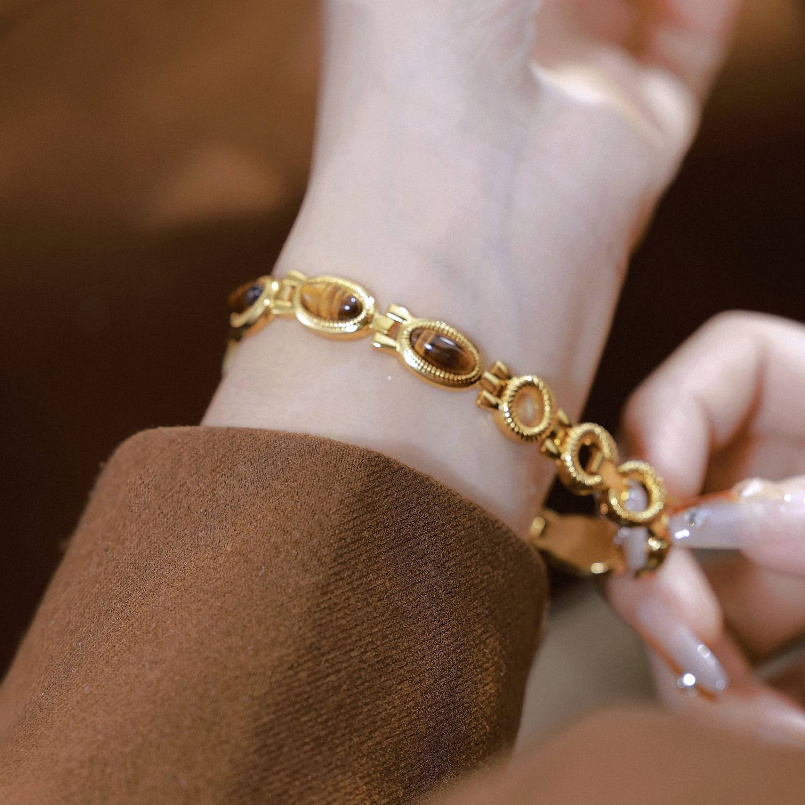 Rainsoe Watches Three Color Classic for women (USW020) - Image 3