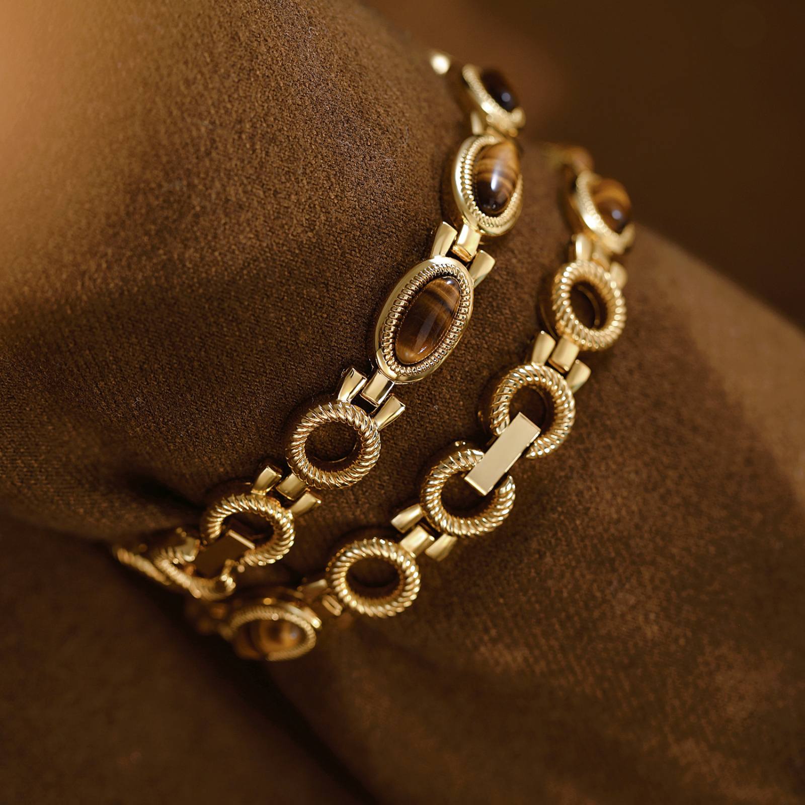 Rainsoe Watches Three Color Classic for women (USW020) - Image 4